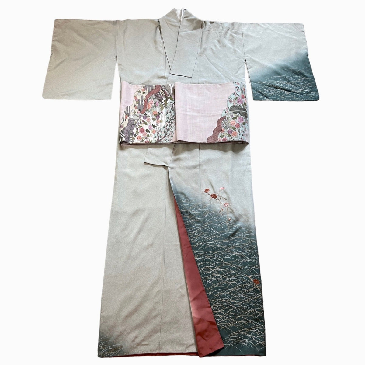 Traditional Japanese Kimono Dress & Sash - A WANDERLUST HOME